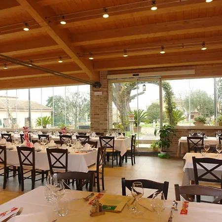 호텔 Il Castagno Orciano di Pesaro